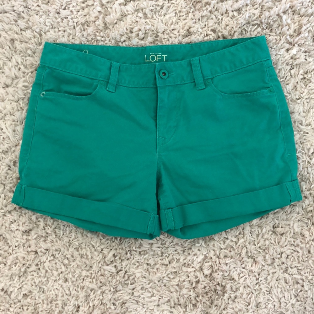 Green LOFT Shorts. Size 2. EUC.
